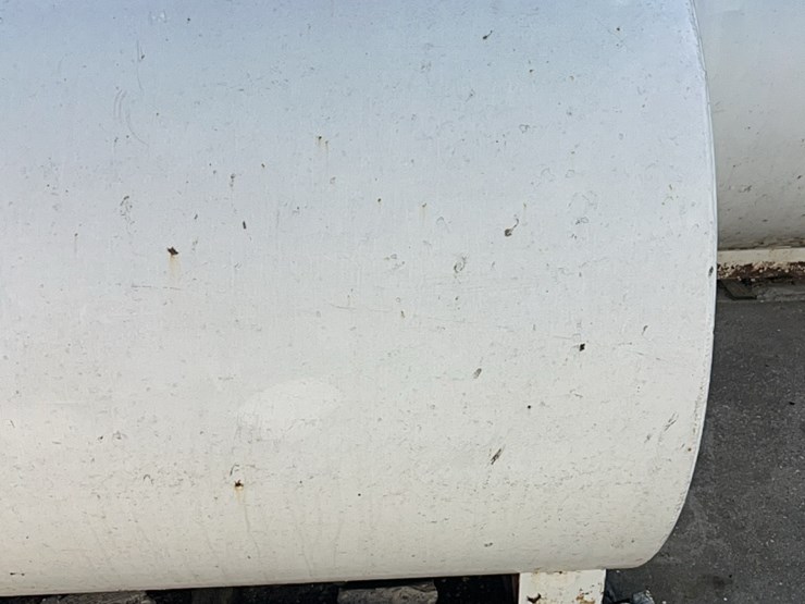 1000-gallon-fuel-tank-and-500-gallon-fuel-tank,-sell-together,-includes-pump,-used-for-diesel-image-26