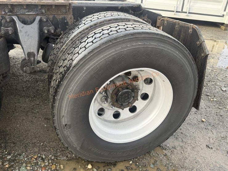 2017-international-prostar-image-17