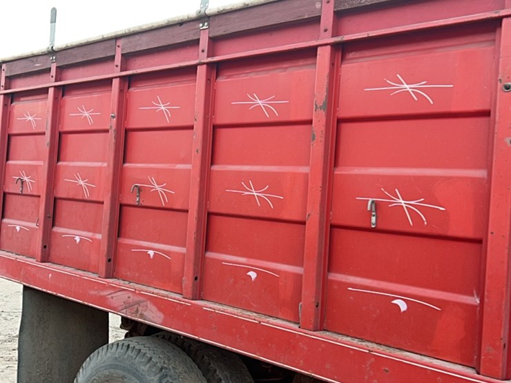 1975-chevrolet-c60-image-30