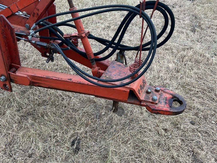 lot-49.-1981-33’-morris-magnum-model-cp-731-chisel-plow-w/3-bar-harrows,-well-maintained-unit,-super-clean-and-straight,-check-photos-image-3