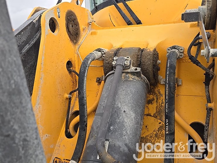 2021-volvo-l90h-image-31