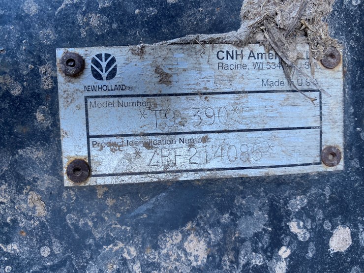 2011-new-holland-390-image-37
