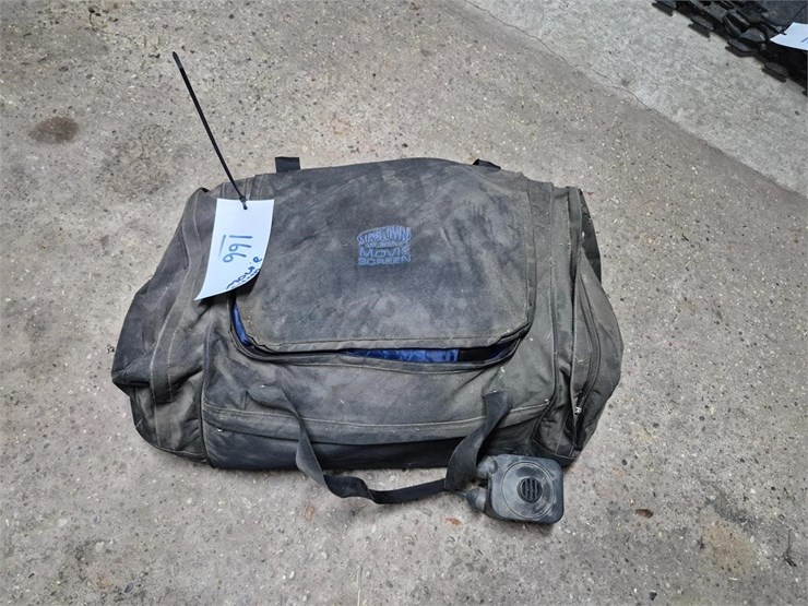 airblown-inflatable-movie-screen-image-1