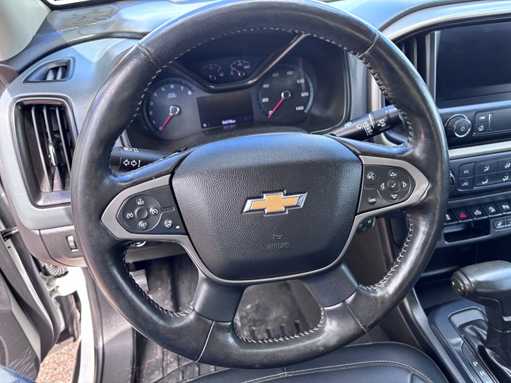 2020-chevrolet-colorado-image-12