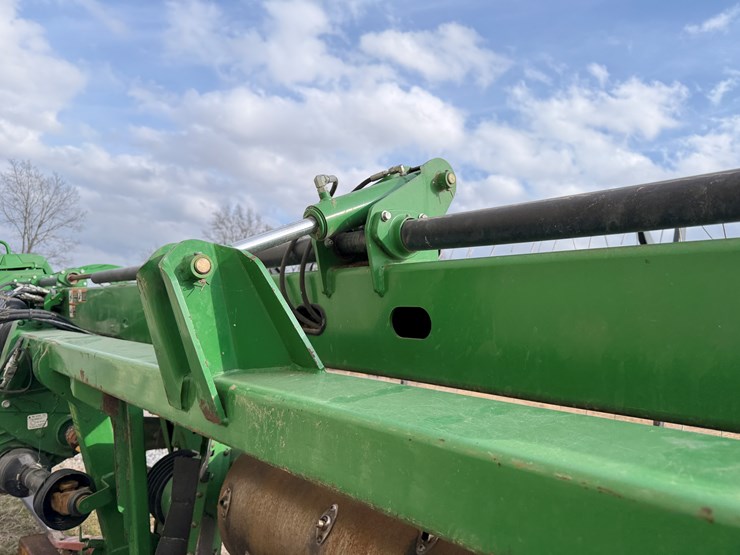 john-deere-630d-image-11