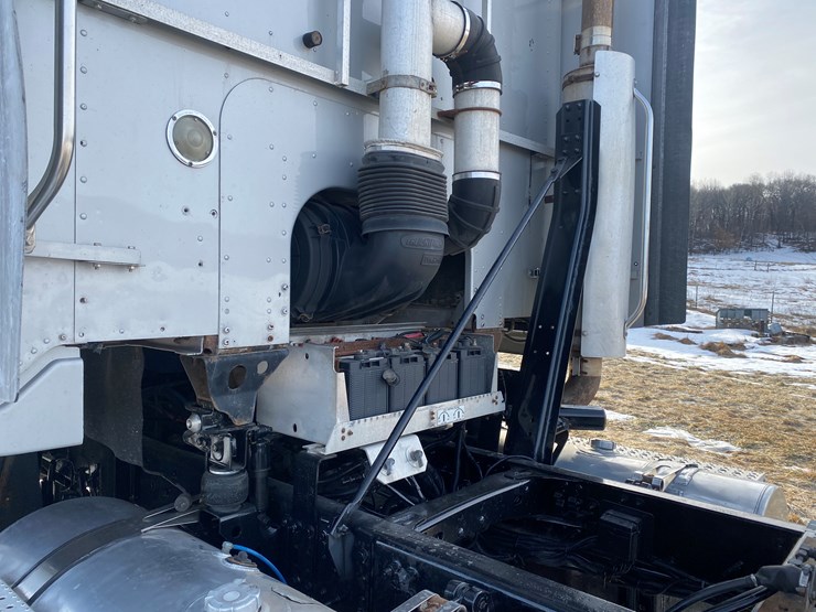 2003-freightliner-argosy-image-17