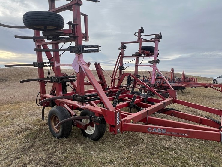 case-ih-5600-image-10