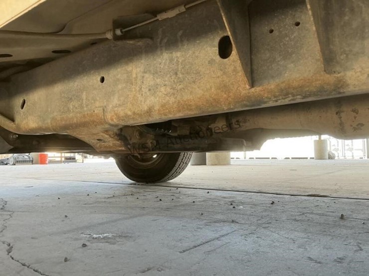 2005-dodge-ram-3500-image-24