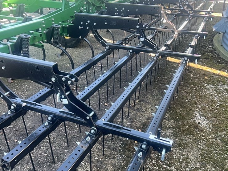 2024-john-deere-52-image-36