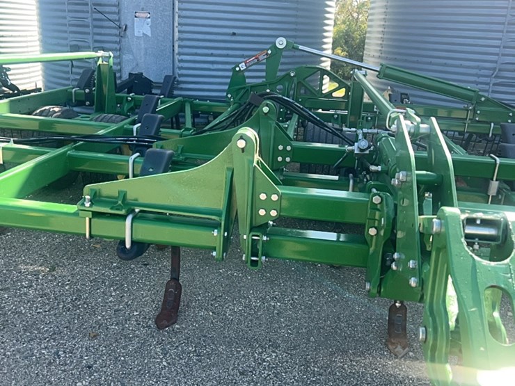 2022-john-deere-52-image-108