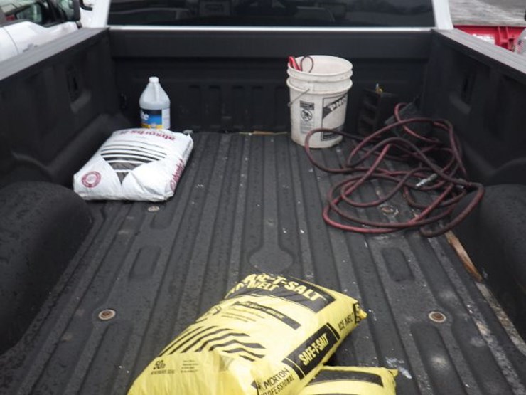 2017-ford-f350-xl-image-7