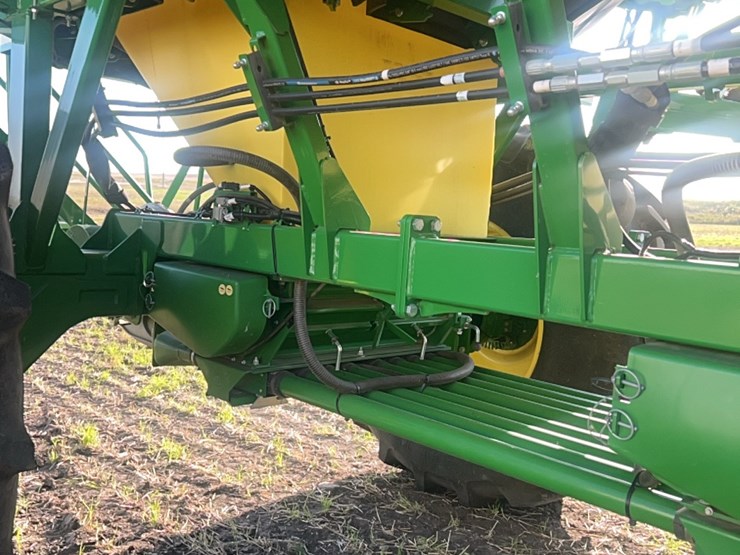 2018-john-deere-1910-image-11