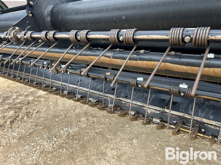 2017-john-deere-w155-image-16