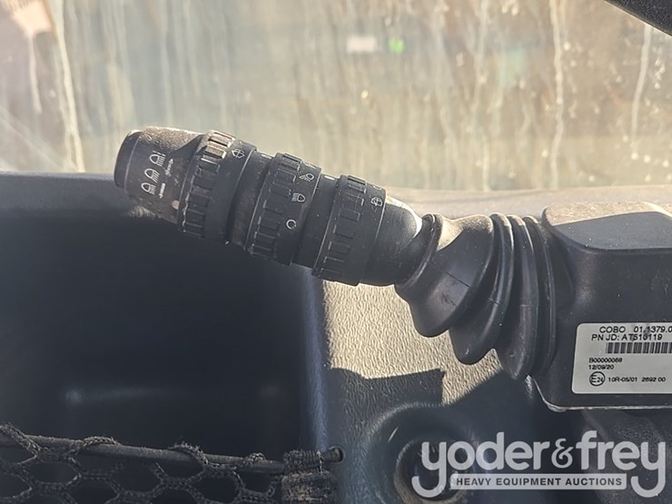 2021-deere-460e-image-82