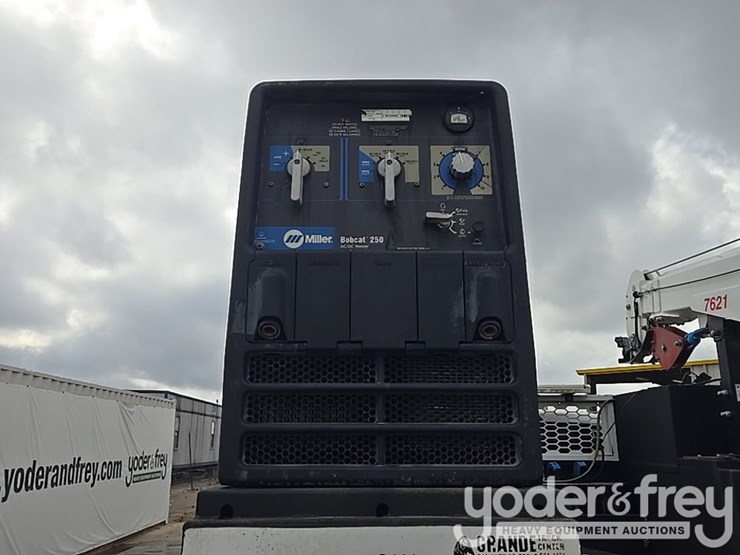 2019-ford-f550-image-39