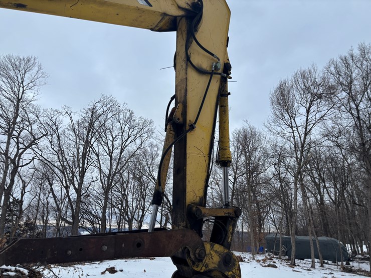 #2283-•-kobelco-sk-220-mark-iv-excavator-image-33