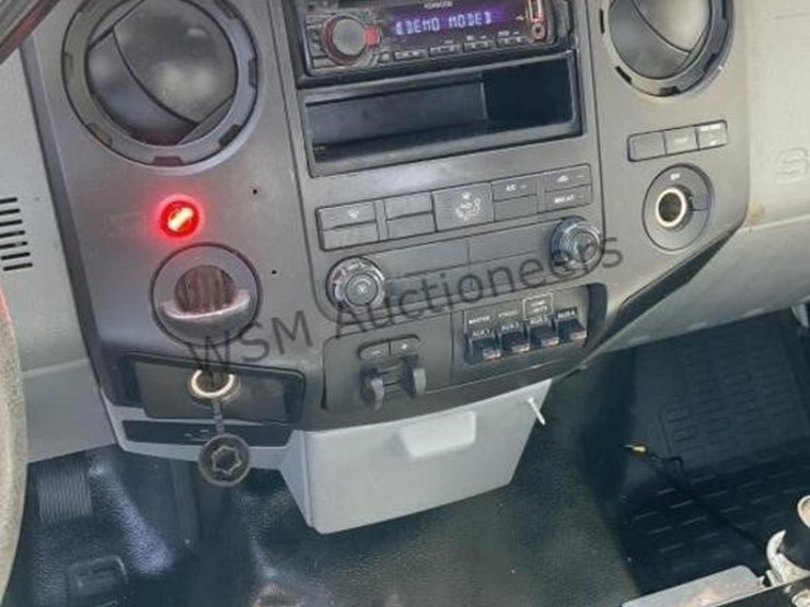 2012-ford-f450-image-25