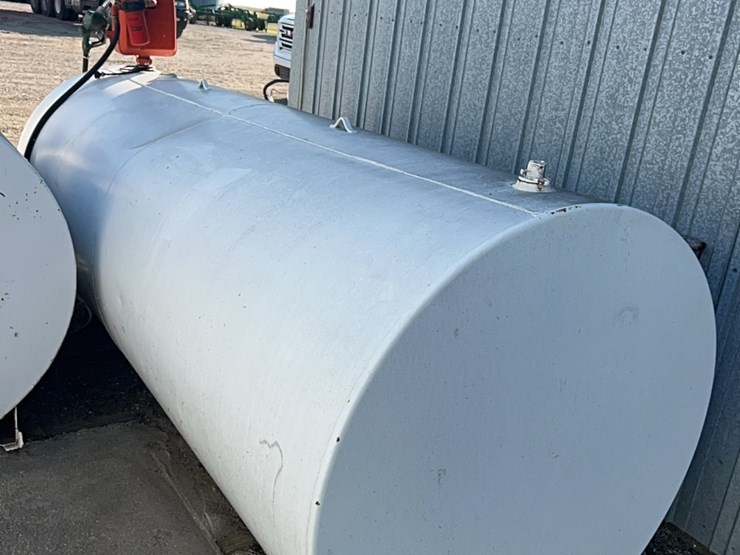 1000-gallon-fuel-tank-and-500-gallon-fuel-tank,-sell-together,-includes-pump,-used-for-diesel-image-20