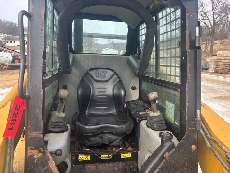 2009-caterpillar-252b2-image-28