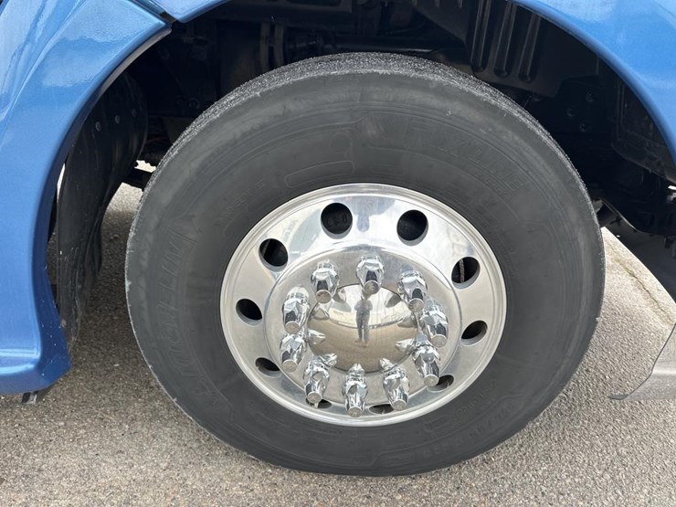 2020-kenworth-t680-image-62