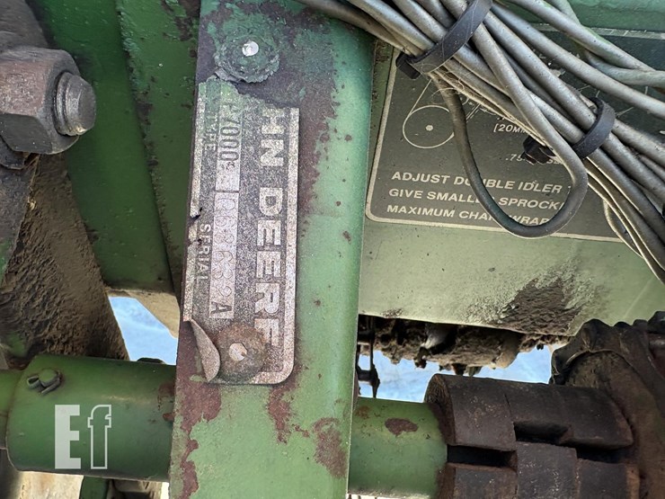 john-deere-7000-image-9