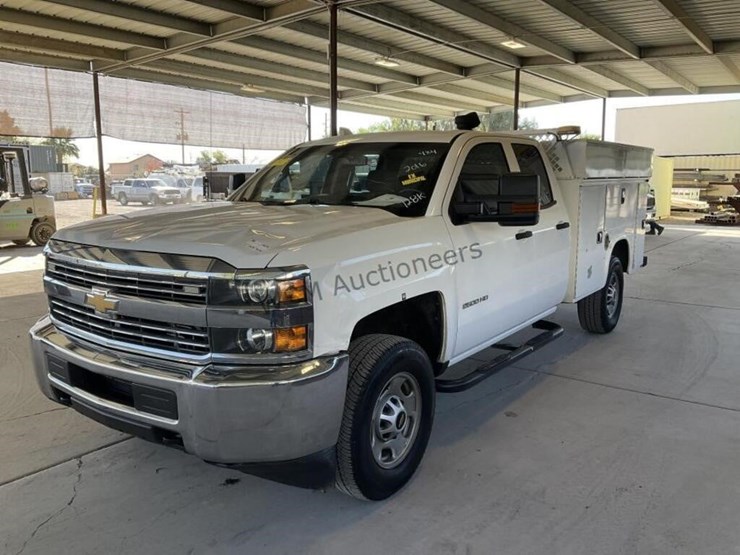 2016-chevrolet-silverado-2500-image-4