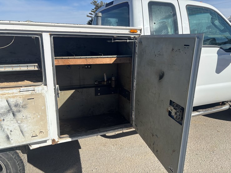 2008-ford-f350-image-44