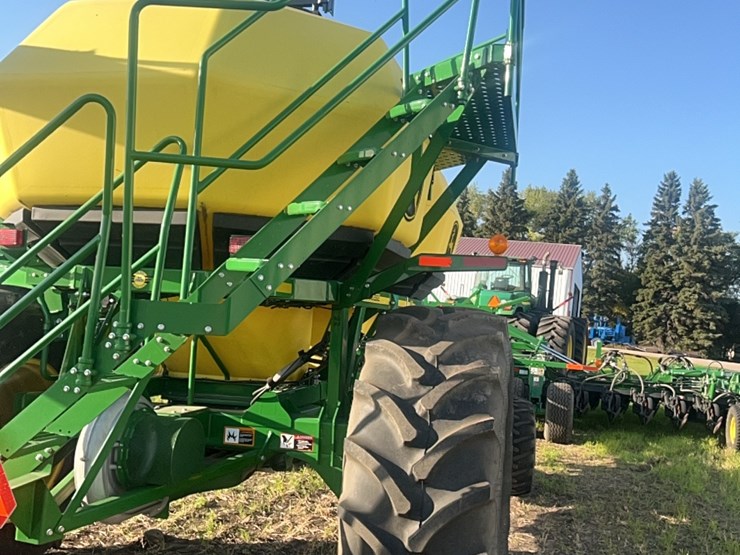 2018-john-deere-1910-image-190