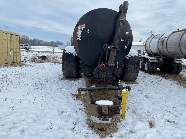 #1200-•-balzer-6000-tandem-axle-tanker-(no-title)-(st.-nazianz,-wi)-image-2