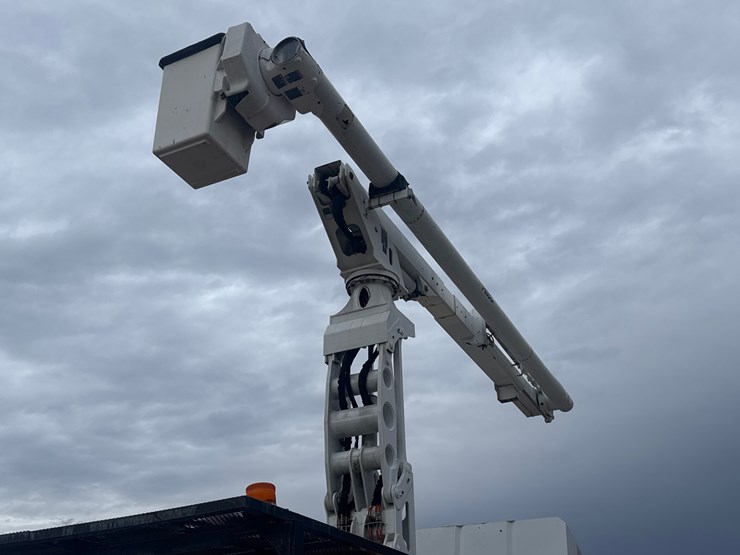 2006-international-durastar-4300-image-23