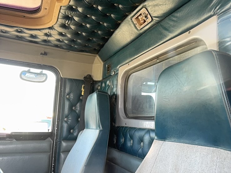 1990-kenworth-t600-image-189