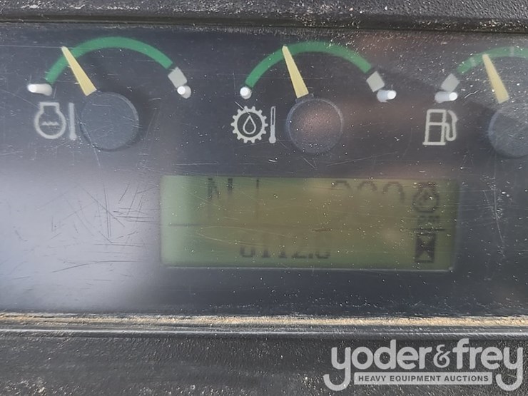 2010-deere-310sj-image-92