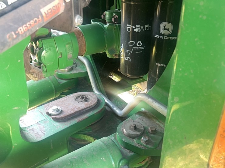 2016-john-deere-9520r-image-83