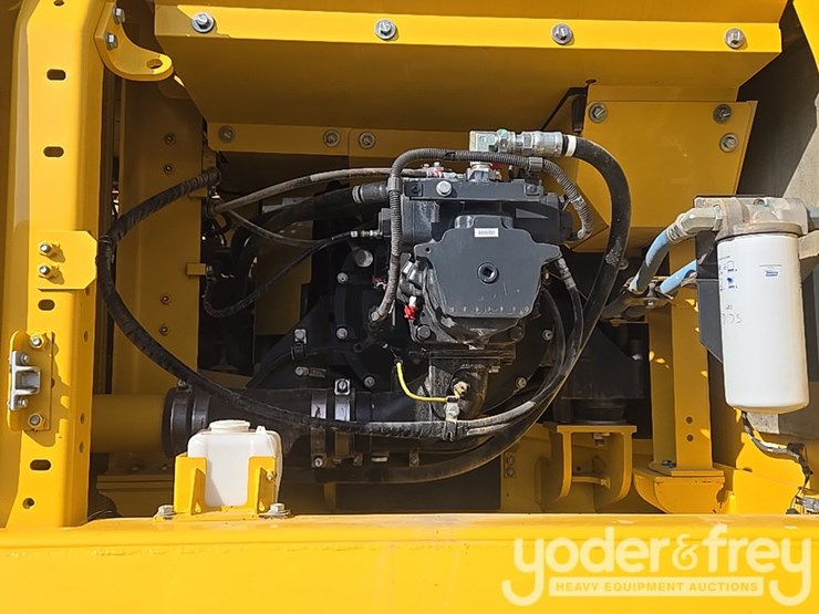 2021-komatsu-pc360-lc-11-image-56