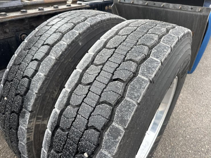 2020-kenworth-t680-image-61