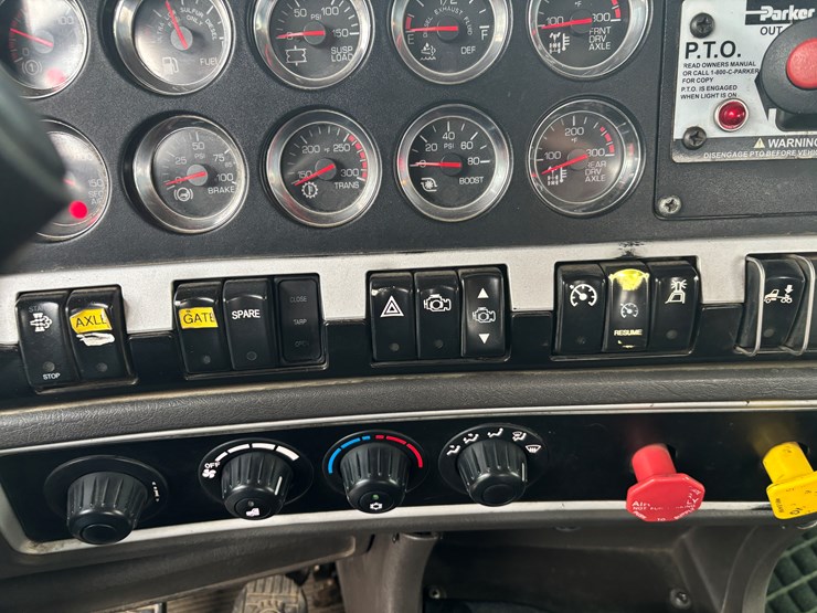 kenworth-t800-image-37