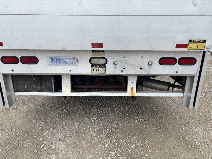 2002-international-4700-image-44