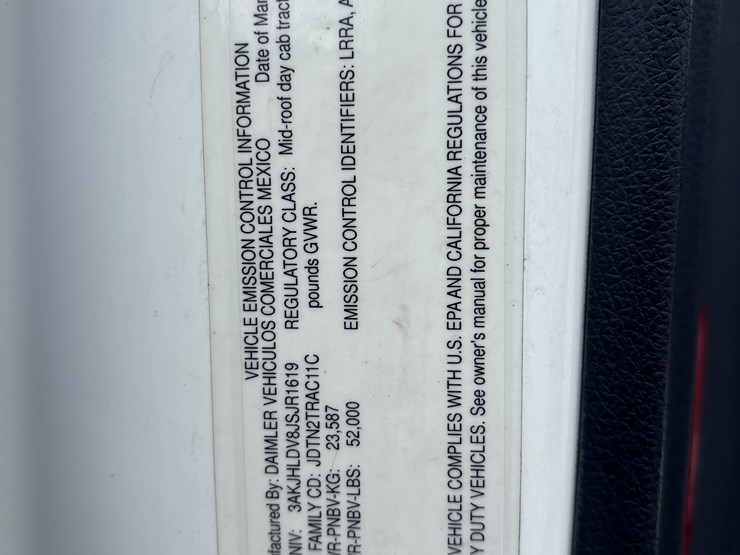 2018-freightliner-cascadia-126-image-79