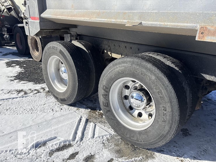 1999-international-f2674t-image-14