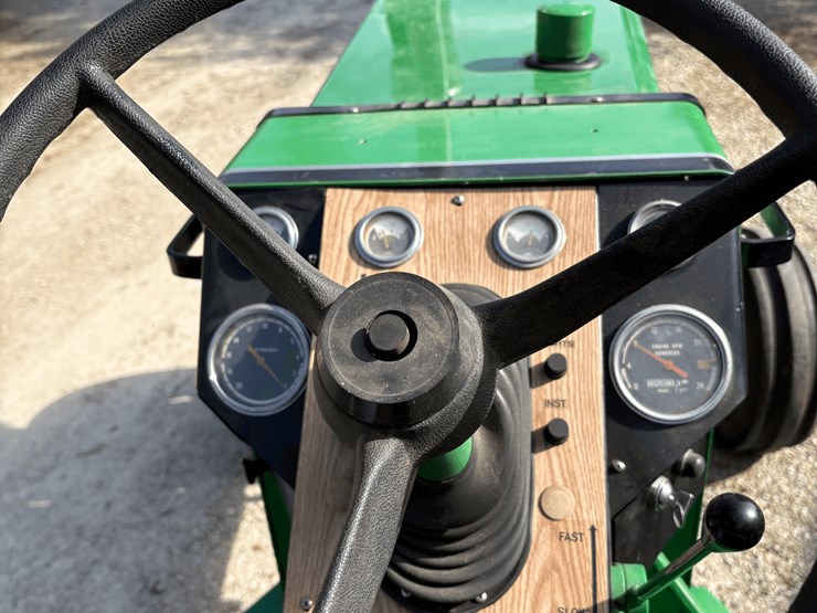 1974-oliver-1755-image-11