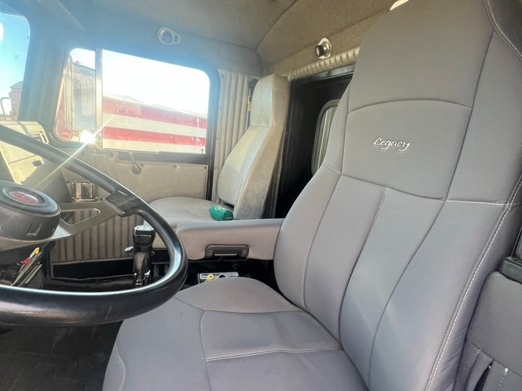 1992-kenworth-t800-image-27