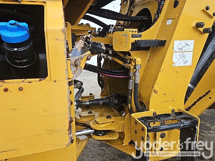 2021-caterpillar-930m-image-25