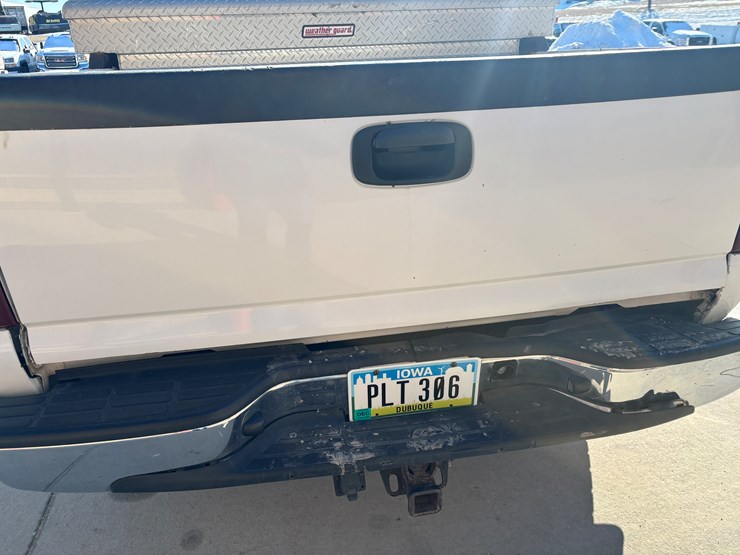 2002-chevrolet-2500-image-12