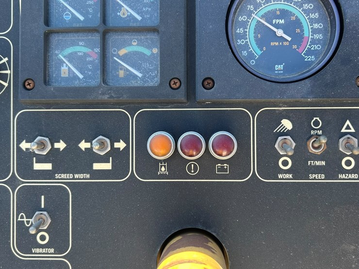 caterpillar-ap-650b-image-49