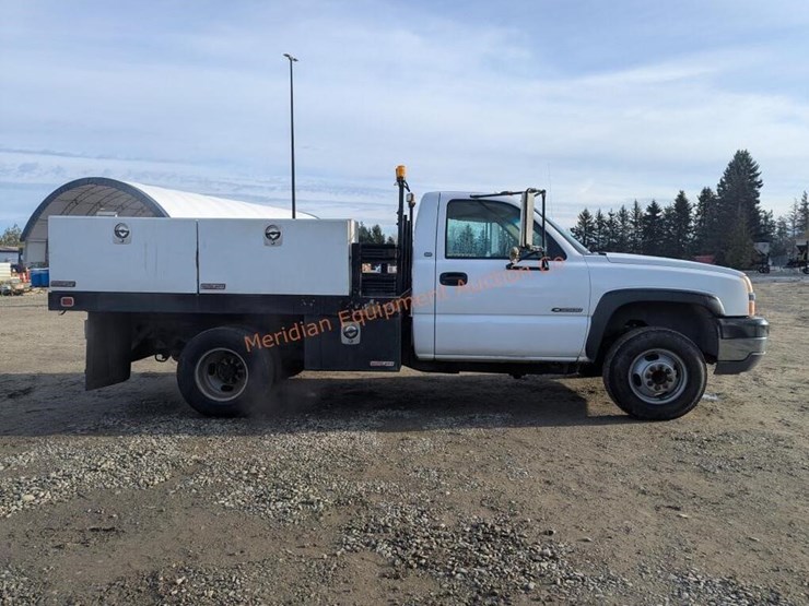 2003-chevrolet-3500-image-4