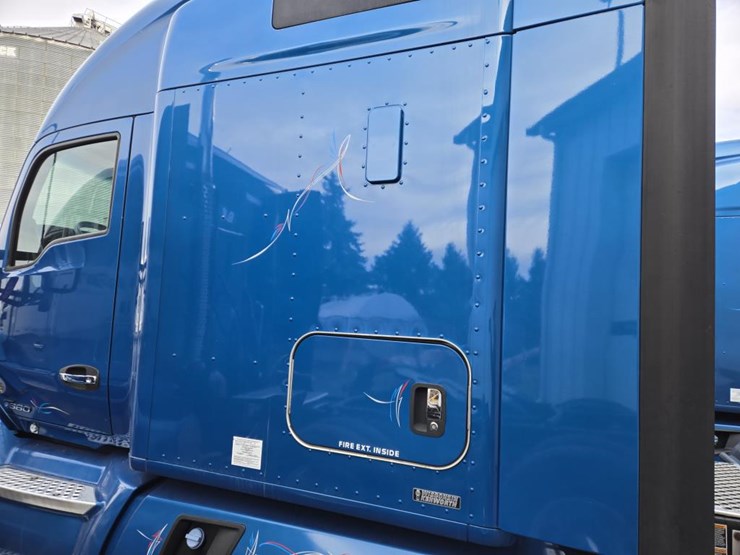 2019-kenworth-t680-image-15