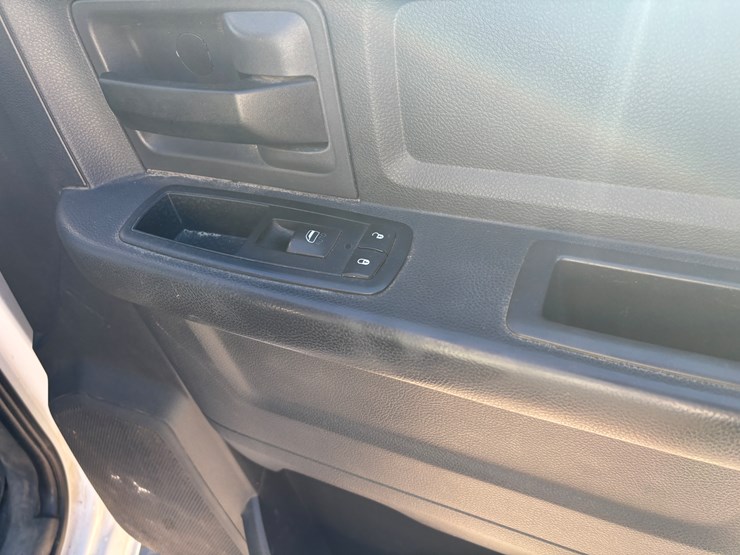 #2296-•-2011-dodge-4500-service-truck-image-34