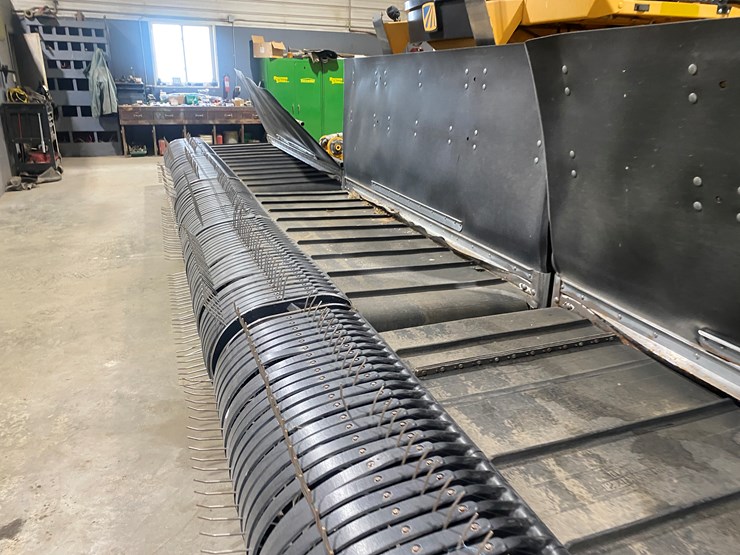 #135-•-2013-oxbo-4334-self-propelled-merger-(reedsville,-wi)-image-16