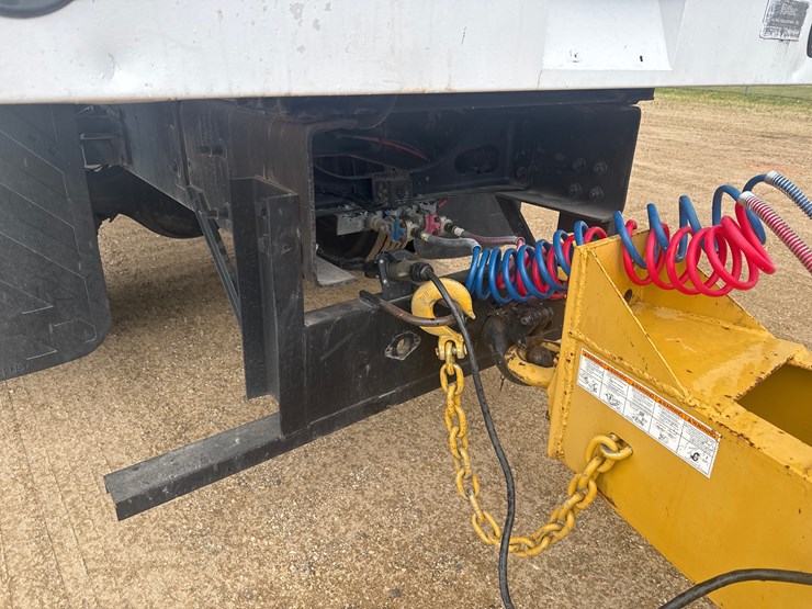 2006-international-durastar-4300-image-10