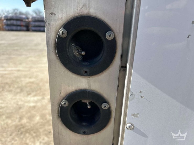 2018-sundowner-fd-306-rev-a-24ft.-t/a-enclosed-gooseneck-trailer-image-9